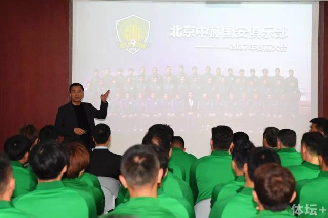 被触手调教灌满肚子舒服文